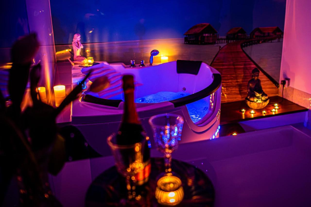 Jacuzzi Apartment Zen クラクフ エクステリア 写真