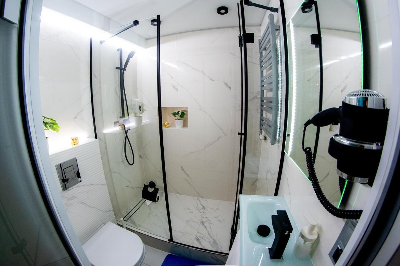Jacuzzi Apartment Zen クラクフ エクステリア 写真